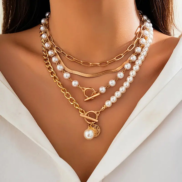 Conjunto de Collares en Capas con Perlas Modernas