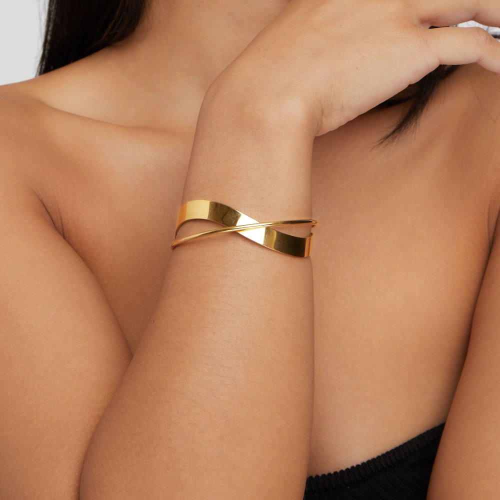 Brazalete Único de Oro