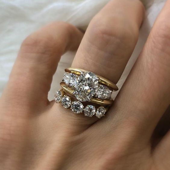 Conjunto de Anillos Brillantes Vintage