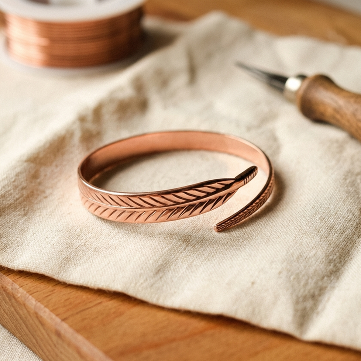 Pulsera de Cobre Hojas Grabadas
