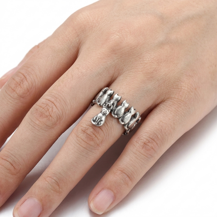 Anillo gato colgante vintage, otro ángulo