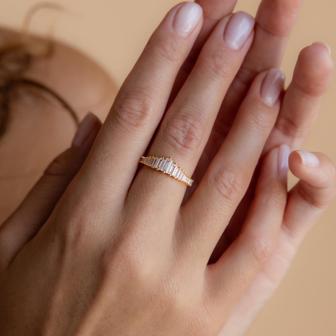 Anillo Baguette Piedra Minimalista