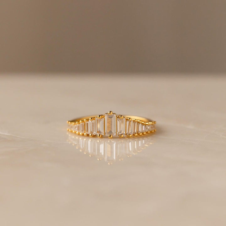Anillo Baguette Piedra Minimalista