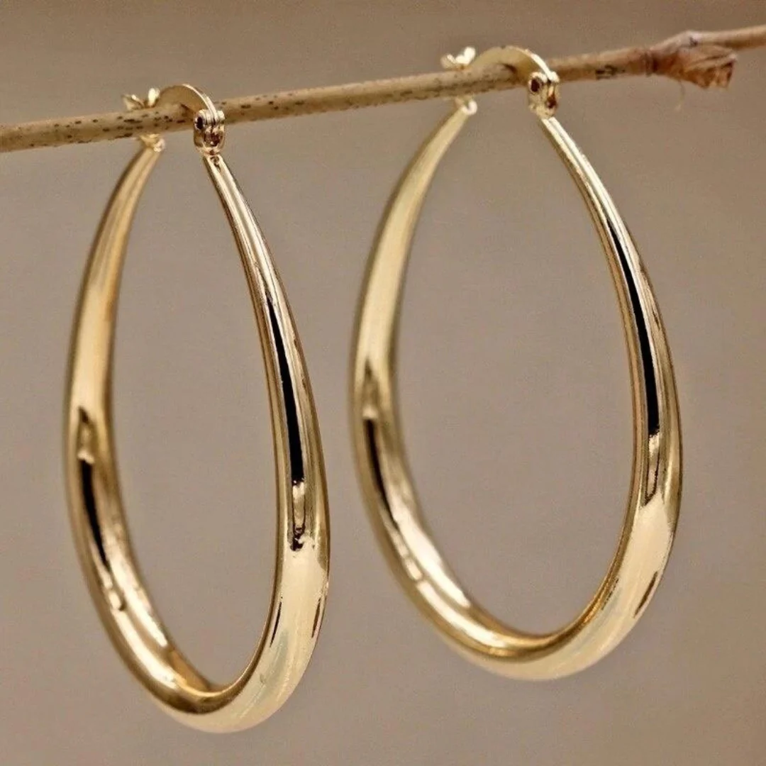 Pendientes Dorados Estilo Retro