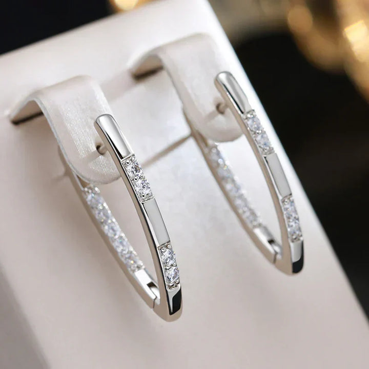 Pendientes Elegantes en Zirconia Dorada