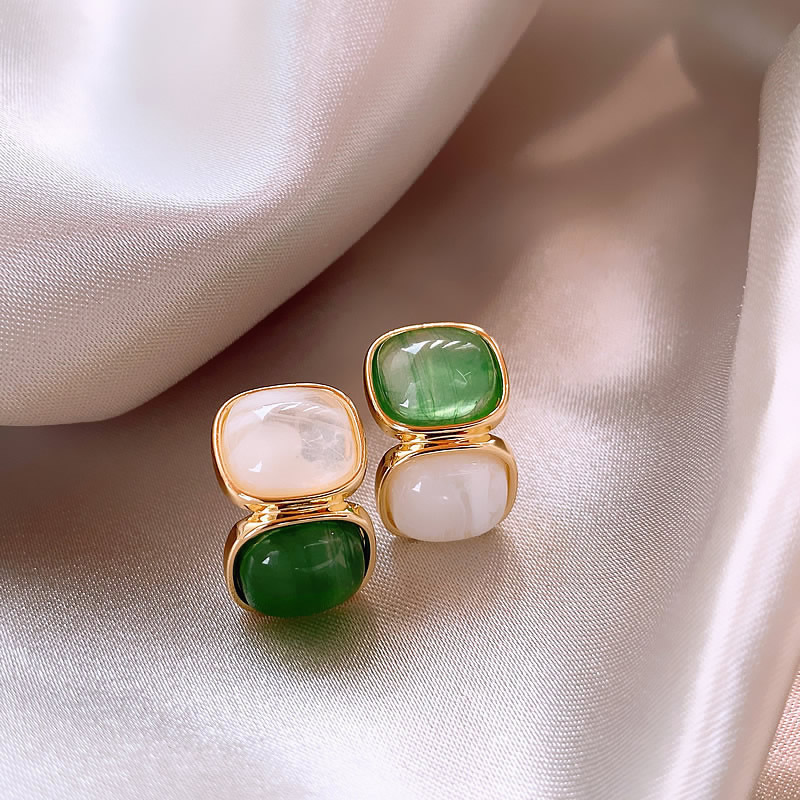 Elegantes Pendientes con Piedras Blancas