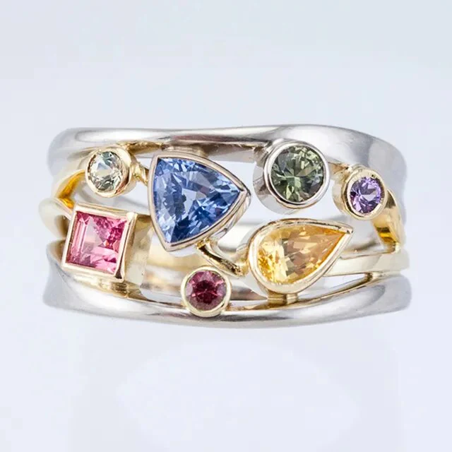 Anillo Vintage de Circonitas Multicolor