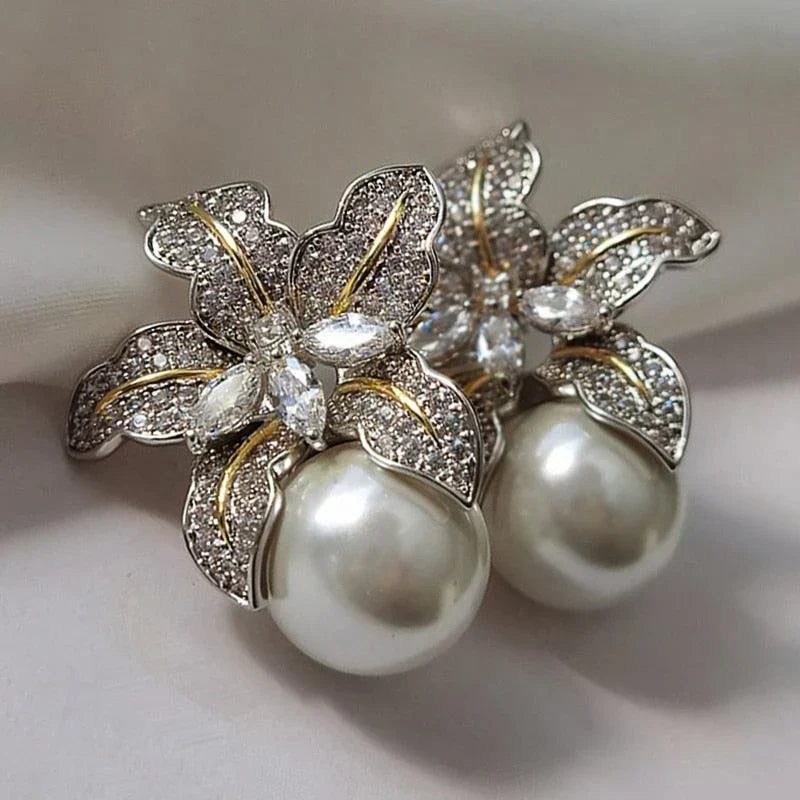 Pendientes Flor con Perlas Exquisitos