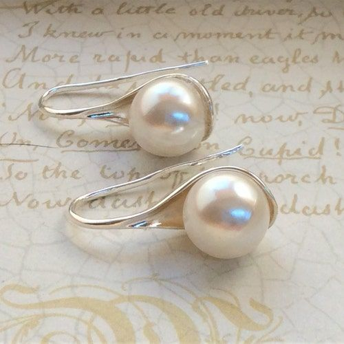 Pendientes Elegantes de Perla Plateados