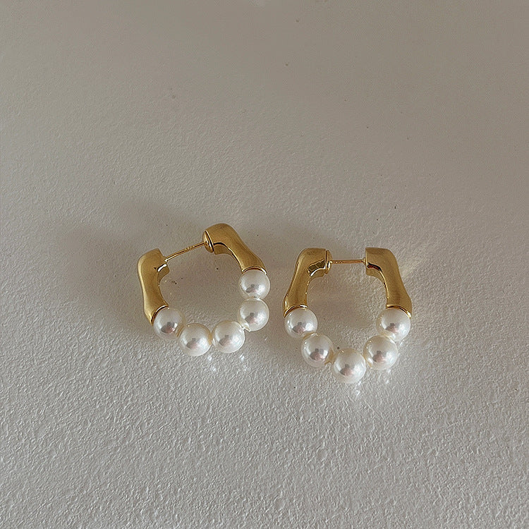 Pendientes Elegantes con Perla de Oro