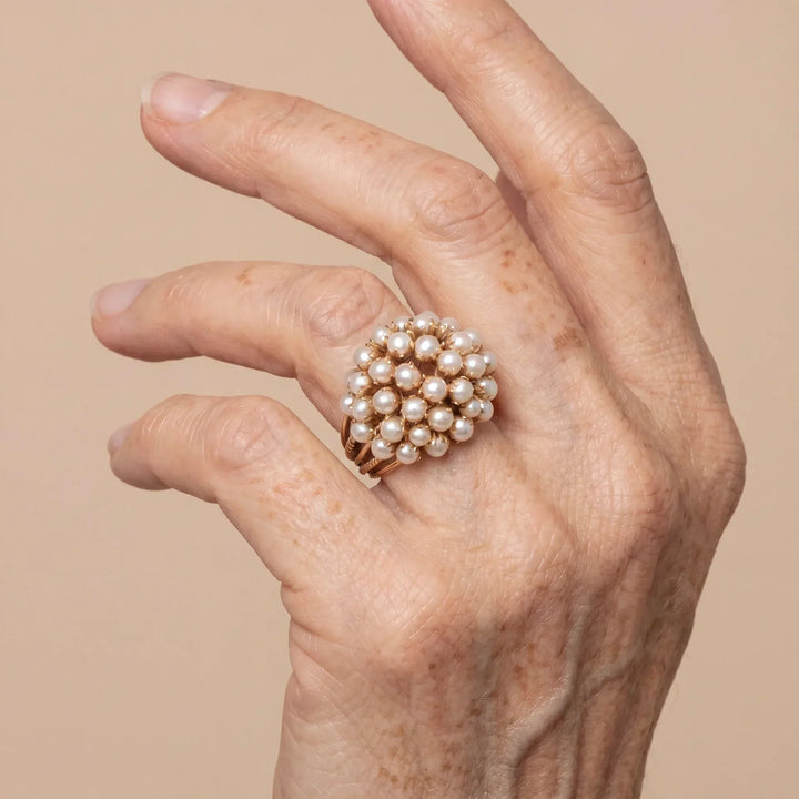 Anillo de Oro con Perla Intarsiada Clásico