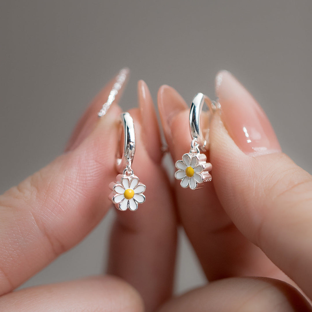 Pendientes con colgante de mariposa