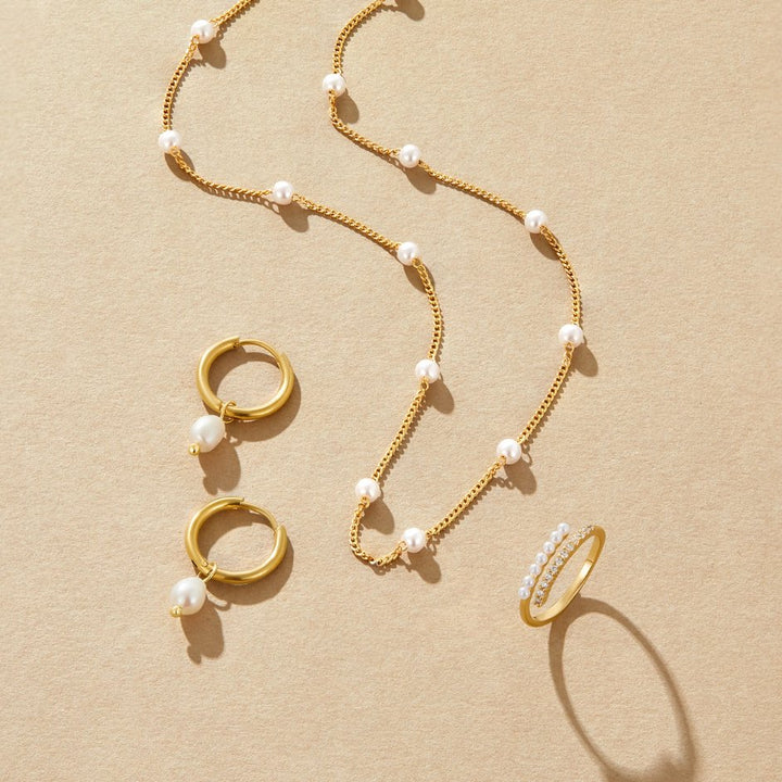 Collar de Perlas de Oro Sin Tiempo