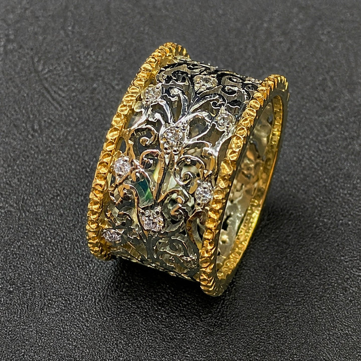 Anillo con Hiedra y Circonita