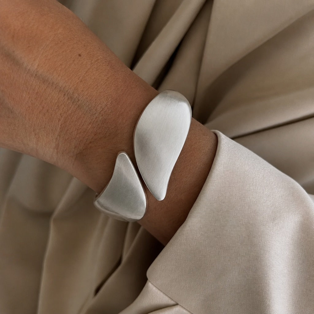 Brazalete Artesanal Oro Blanco