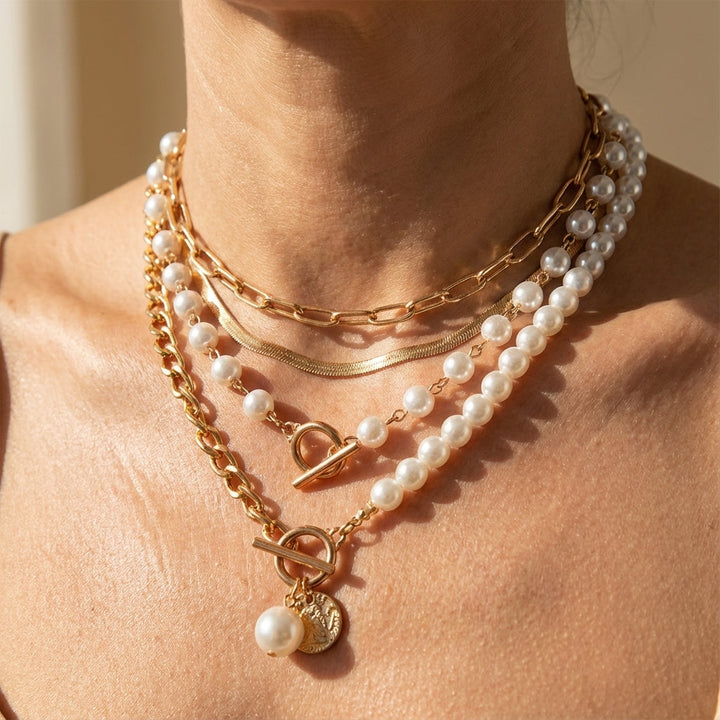 Conjunto de Collares en Capas con Perlas Modernas