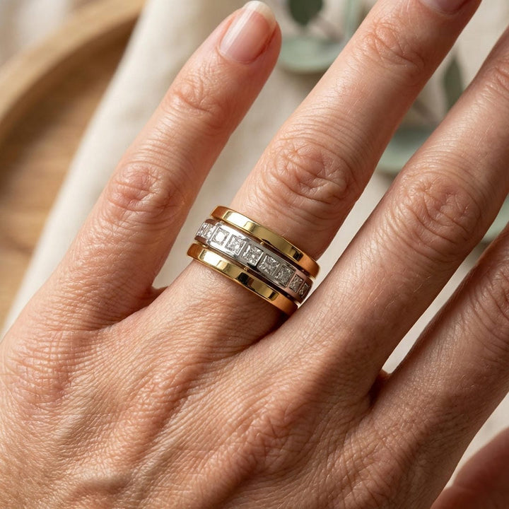 Anillo Bicolor Dorado con Circonitas