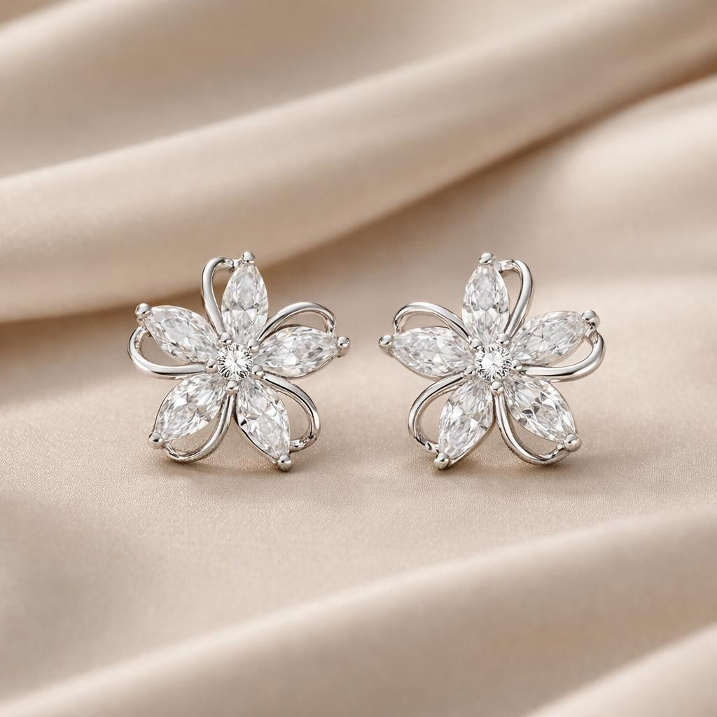 Pendientes Pétalos Circonitas Oro Blanco