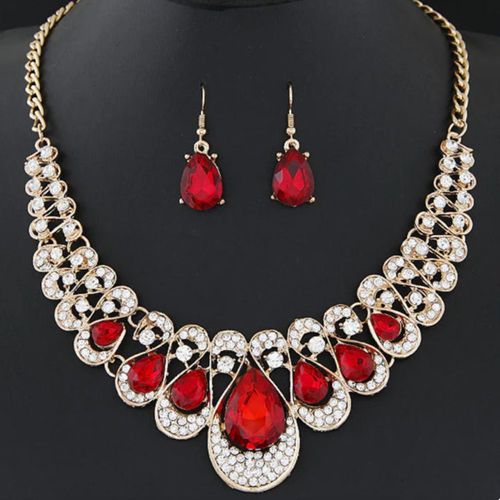 Conjunto Carmesí Elegante