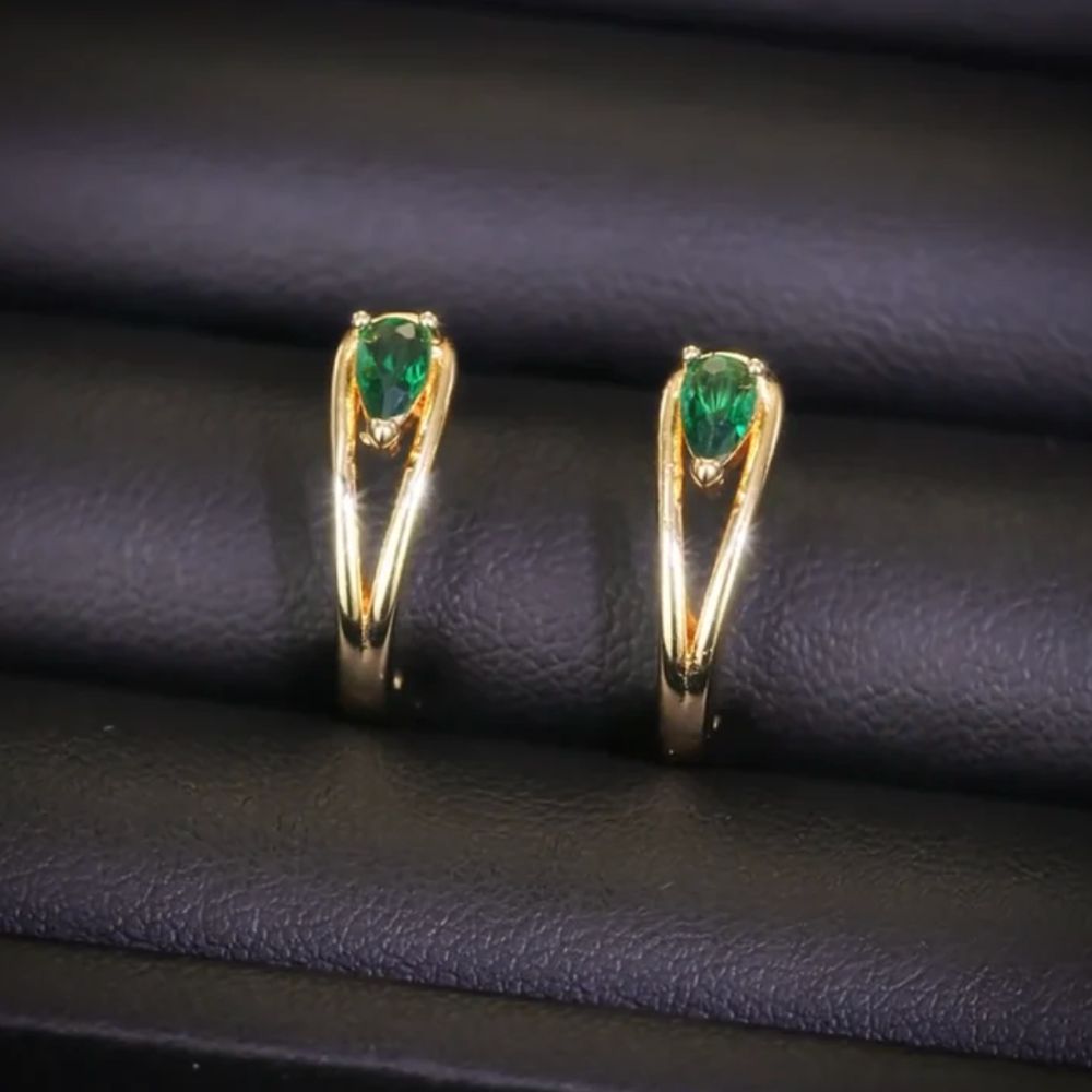 Pendientes Elegantes de Esmeralda
