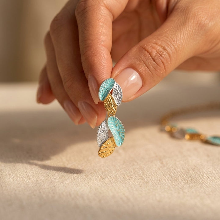 Pendientes Hojas Texturizadas Turquesa y Oro