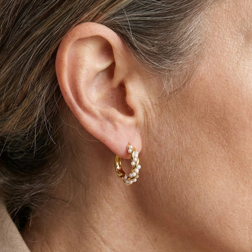 Pendientes de aro con perlas arrugadas