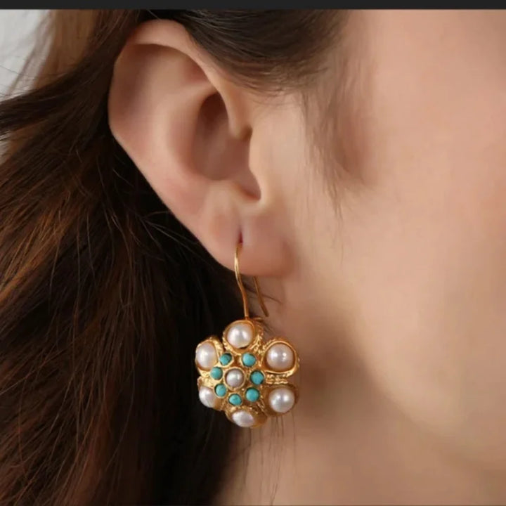 Pendientes Flor Perla Turquesa de Oro