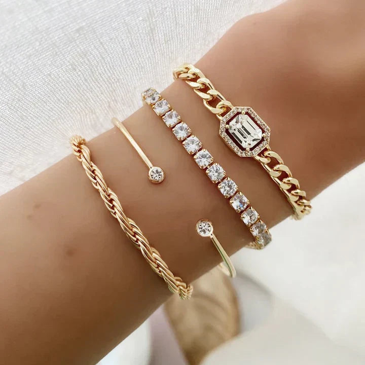 Conjunto Pulseras Mixtas Doradas