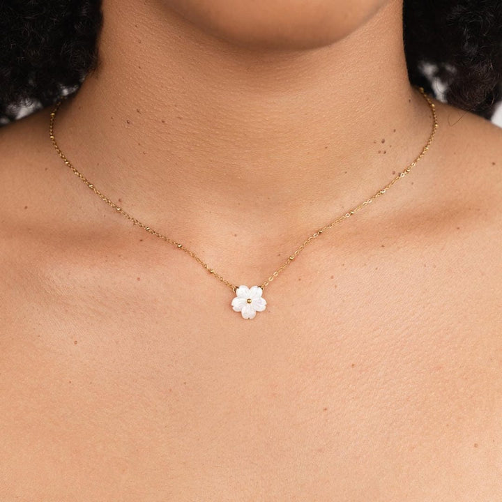 Collar Flor Colgante Grande