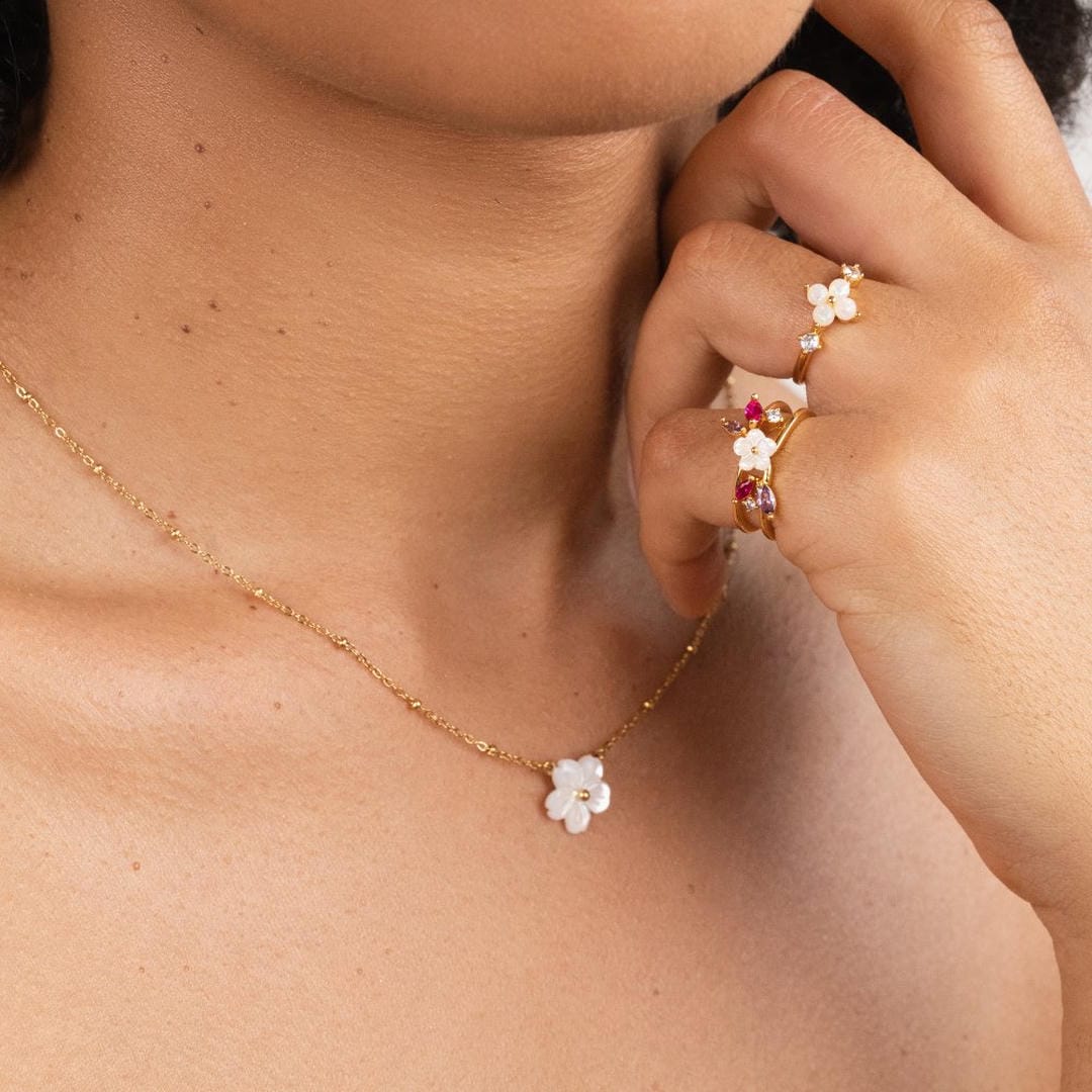 Collar Flor Colgante Grande